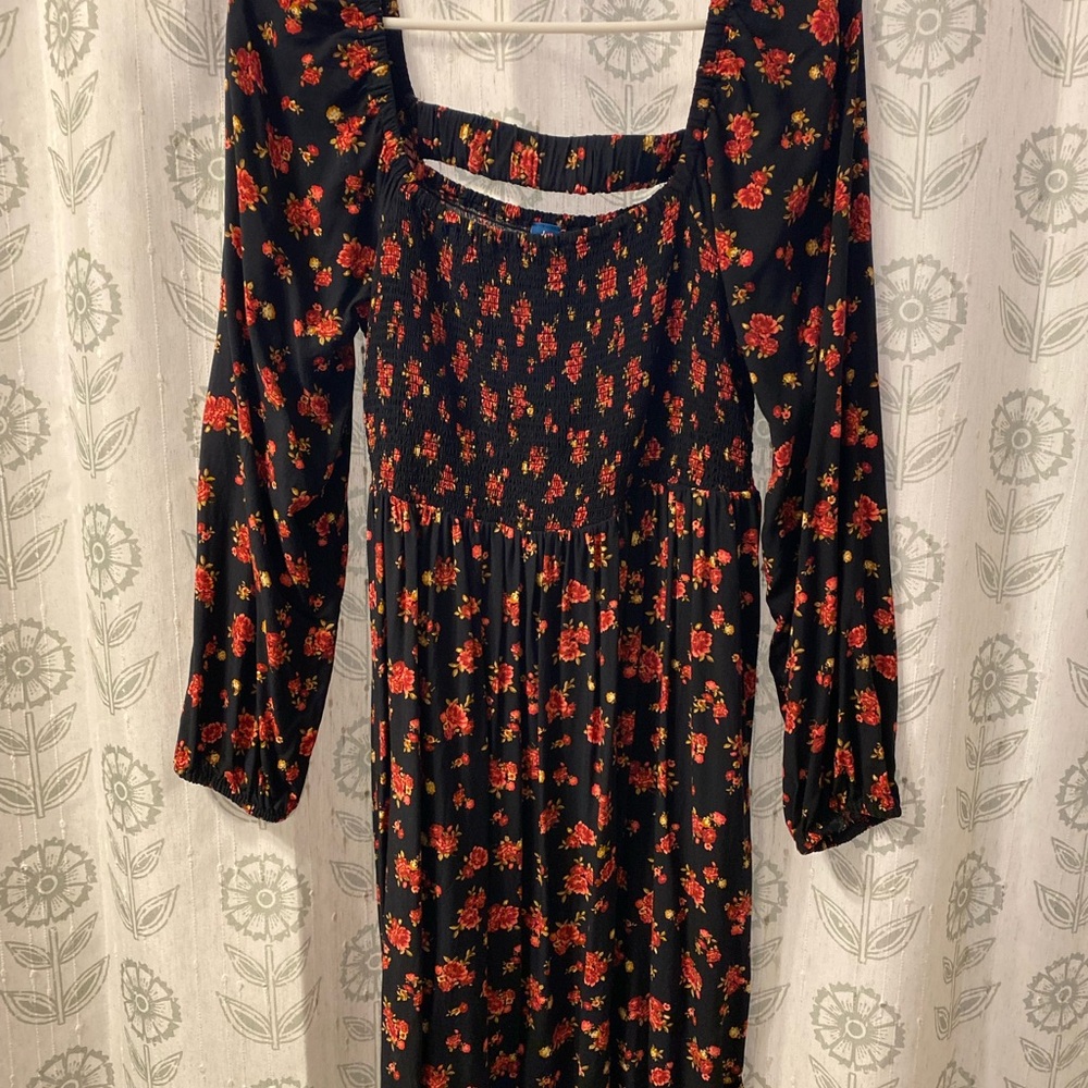 Floral Black and Red Women's Smocked Dress